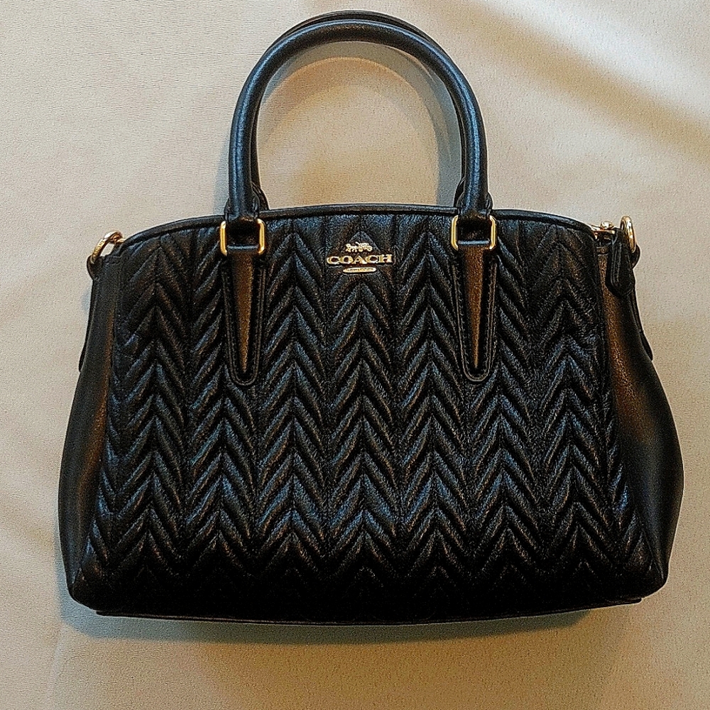 COACH. Black Chevron Quilted Purse bag with detachable shoulder strap
